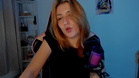 Linda Sofia help me get to 100 thumbs up online show from February 10, 6:20 am