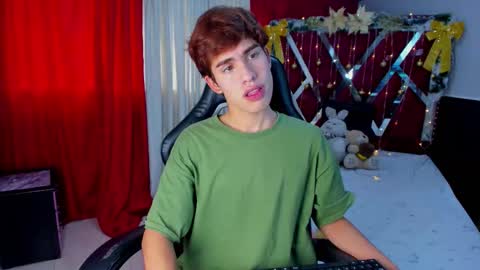 jacobelord online show from December 16, 1:06 pm