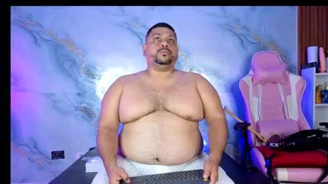 daddy sir master bear online show from April 18, 2:57 am