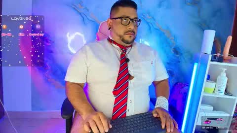 daddy sir master bear online show from March 7, 3:17 am