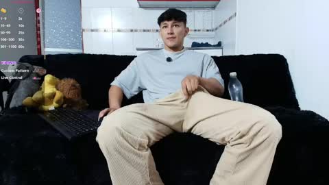 jacobo online show from March 25, 11:39 am