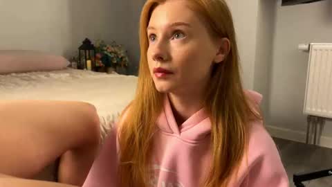 Jacques  Emily  online show from November 29, 10:06 pm