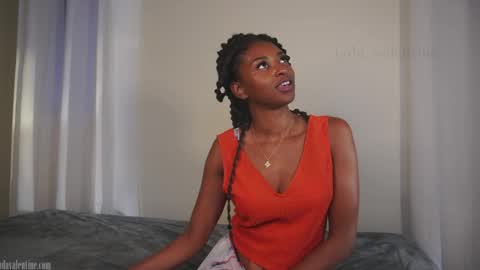 Snapshot of jada_valentine chatting on September 30, 10:31 pm Jada online show from September 30, 10:31 pm