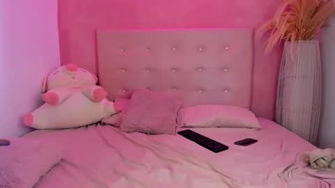 Snapshot of jaddy_lol chatting on January 8, 7:24 am Vanniall online show from January 8, 7:24 am