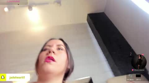  JADE  online show from November 1, 6:51 pm