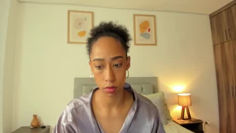 Jade smile online show from October 25, 3:23 pm