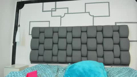Snapshot of jade_squirt chatting on October 18, 4:44 pm Jade online show from October 18, 4:44 pm