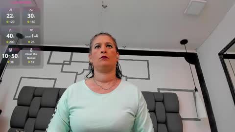 Snapshot of jade_squirt chatting on February 18, 10:49 am Jade online show from February 18, 10:49 am