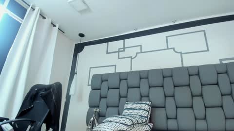 Snapshot of jade_squirt chatting on February 8, 1:54 pm Jade online show from February 8, 1:54 pm