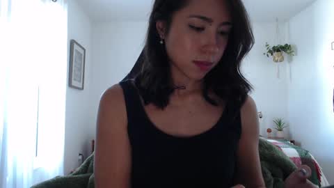Snapshot of jadelove_ chatting on December 6, 8:01 pm Jade Love online show from December 6, 8:01 pm