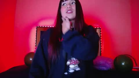 jade online show from March 18, 11:43 pm