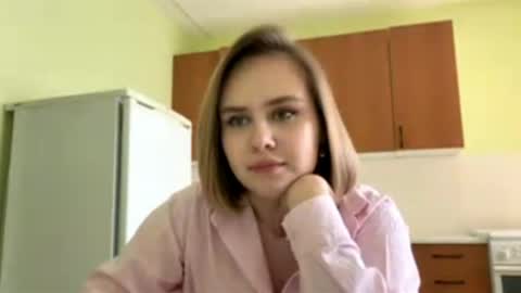 Mila online show from April 7, 11:01 am