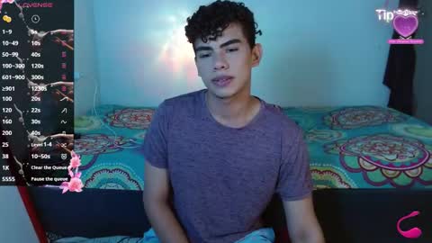 javi15  online show from September 22, 1:10 am