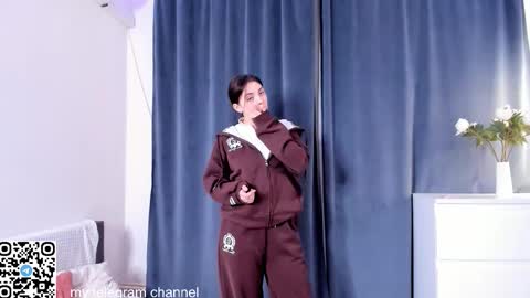 Helen online show from February 24, 8:12 pm