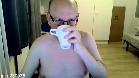 Jake2309 online show from February 3, 7:29 pm