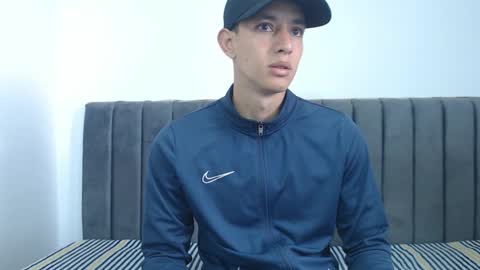 Hi guys im new 3 online show from January 10, 3:06 pm