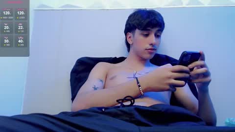 jake_tripp online show from November 28, 6:10 am