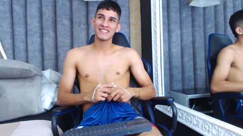 jakemoxleey online show from February 8, 11:24 pm