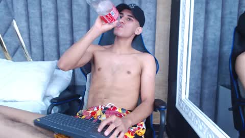 jakemoxleey online show from February 20, 3:52 pm