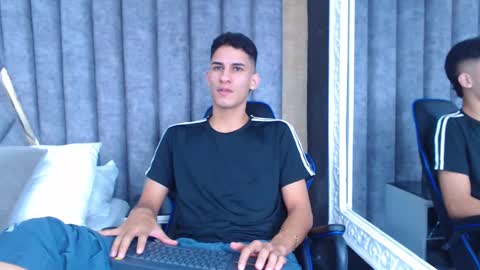 jakemoxleey online show from March 3, 12:06 pm