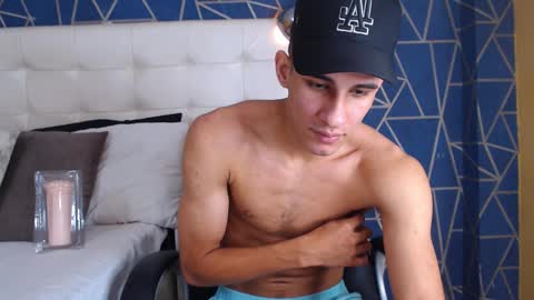 jakemoxleey online show from March 7, 3:39 pm