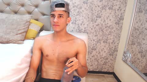 jakemoxleey online show from February 7, 3:52 pm