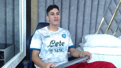 jakemoxleey online show from January 30, 2:04 pm