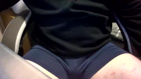 jakieg010 online show from March 27, 4:07 am