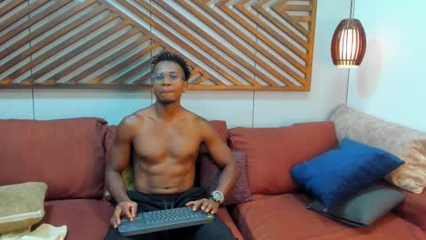 Snapshot of jamalmyst_ chatting on March 1, 7:48 pm online show from March 1, 7:48 pm
