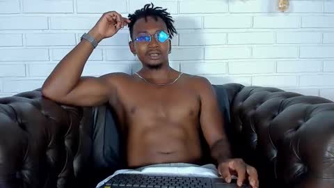 Snapshot of jamalmyst_ chatting on September 25, 4:41 am online show from September 25, 4:41 am