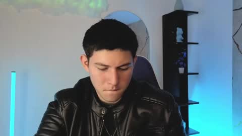 james_cr online show from May 23, 3:19 pm