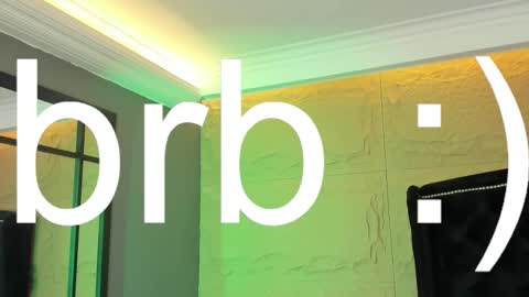 jamesgolden_ online show from November 28, 2:57 pm