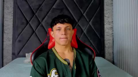 jamesgolden_ online show from March 9, 3:38 pm