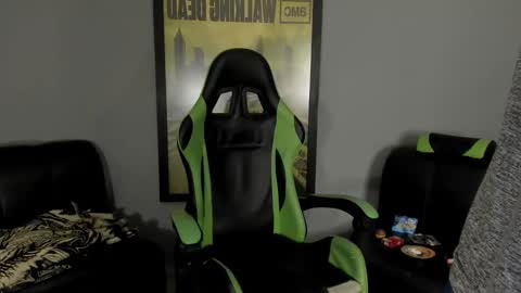 Jamesinked  online show from February 4, 3:44 am