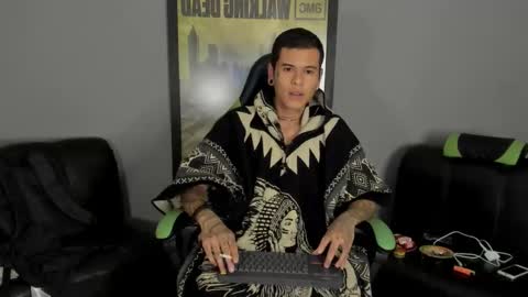 Jamesinked  online show from February 5, 1:58 am