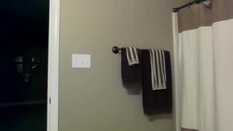 jamesmckendree online show from November 25, 2:10 am