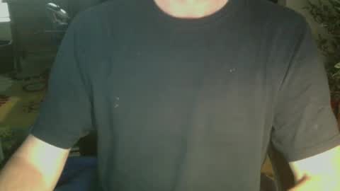 Snapshot of jamesray722 chatting on October 4, 3:10 pm jamesray722 online show from October 4, 3:10 pm