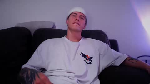 jamesss____ online show from March 7, 5:28 pm