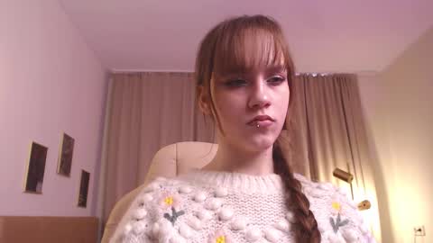 jamie_chung online show from February 5, 7:34 am