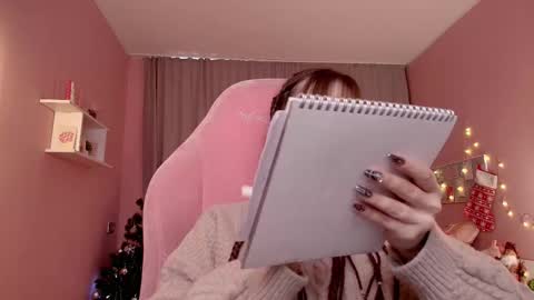 jamie_chung online show from December 19, 5:25 am