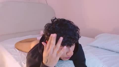 Jamie femboy online show from November 25, 1:59 am