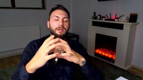 Robbie online show from November 13, 7:44 am