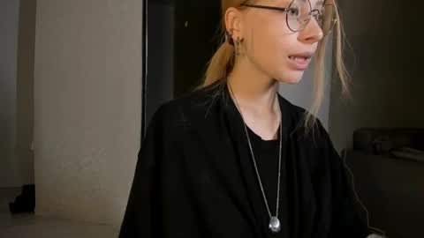 Snapshot of jane_bright chatting on February 10, 9:47 pm Jane online show from February 10, 9:47 pm