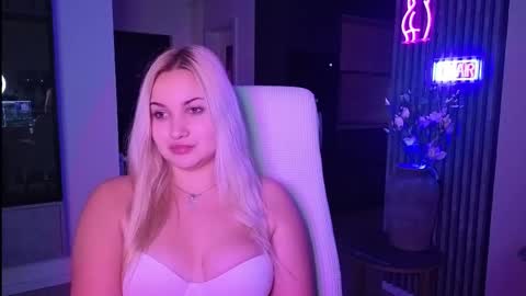 Jane online show from October 25, 8:42 pm