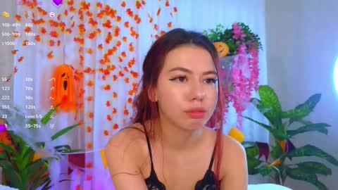 Jenifer online show from November 5, 8:05 am