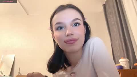 Aleksia online show from December 2, 3:32 pm