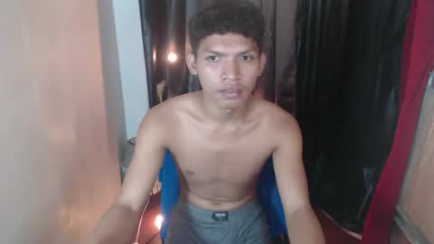 janlloyd04 online show from November 23, 8:56 am