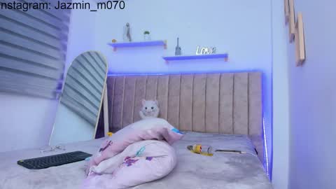 Jane online show from December 20, 7:04 am