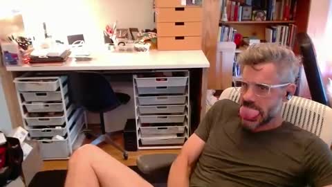 Snapshot of jareth_returns chatting on September 16, 9:51 pm jareth_returns online show from September 16, 9:51 pm