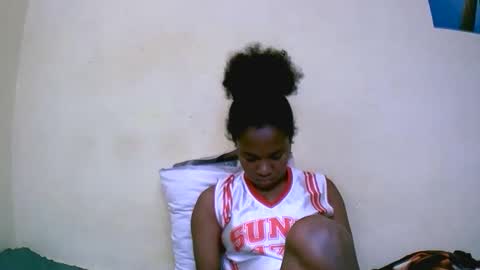 Snapshot of jasminah176750 chatting on October 23, 9:55 am jasminah176750 online show from October 23, 9:55 am